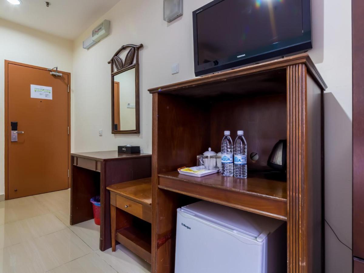 Dolphin Hotel, Chow Kit Kuala Lumpur Exteriör bild